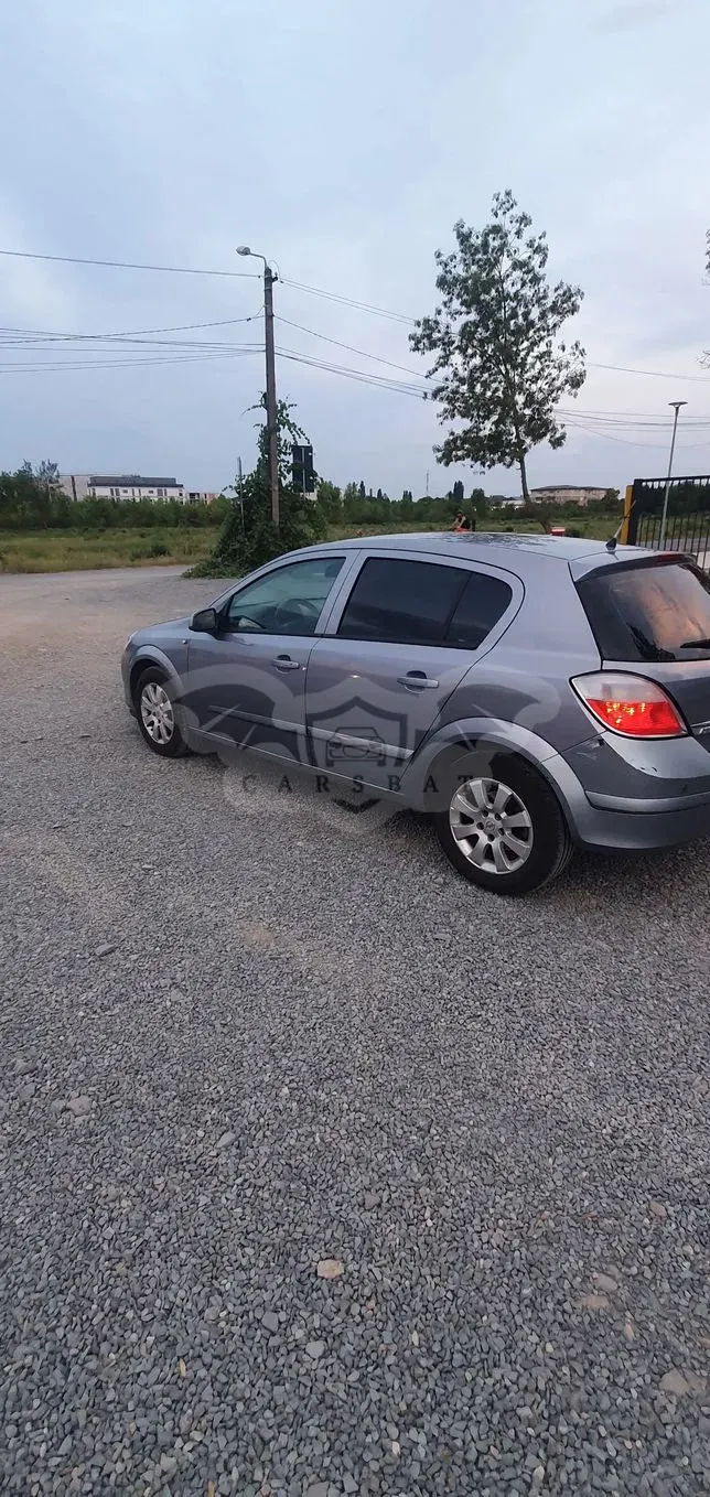Opel Astra H [2004 - 2010] 1.7 CDTI 2005