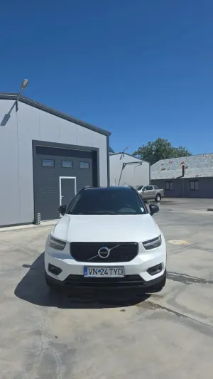 Volvo XC40 D4 AWD R-Design 2018