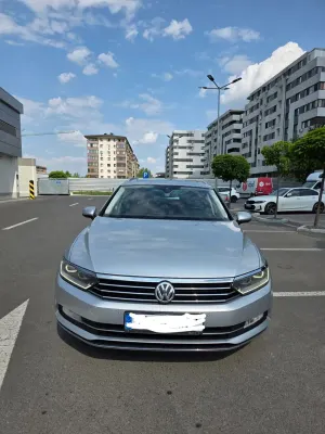 Volkswagen Passat B8 [2014 - Prezent] 2.0 TDI (BlueMotion Technology) DSG Highline 2015