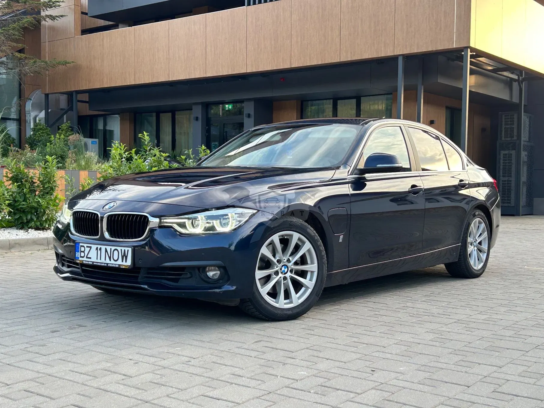 BMW 3 Series F30/F31/F34 [2011 - 2019] 330e iPerformance AT Luxury Line 2016