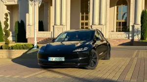 Tesla Model 3 2025