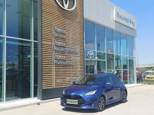Toyota Yaris 1.5 VVT-i HSD Dynamic 2021