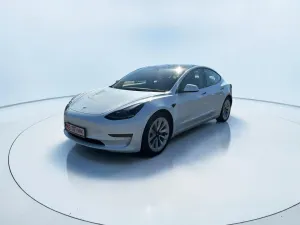 Tesla Model 3 Langstreckenbatterie Allradantrieb Dual Motor 2021