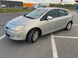 Opel Astra J [2009 - 2018] 1.6 Enjoy 2010