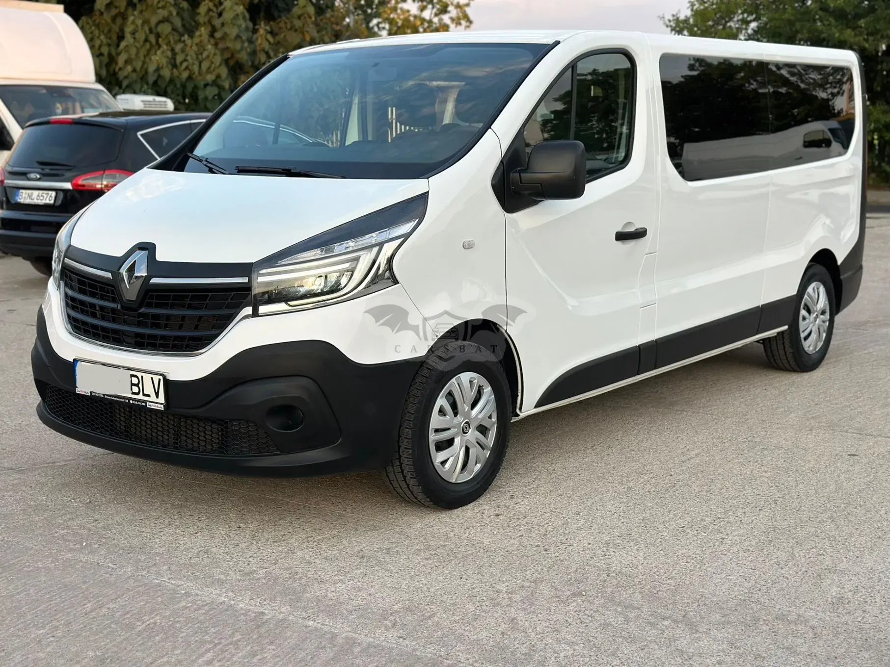 Renault Trafic 2.0 Blue dCi 120 Combi L2H1 8+1 locuri Authentique 2020