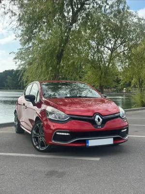 Renault Clio IV [2012 - 2019 1.6 Turbo R.S. EDC Sport 2013