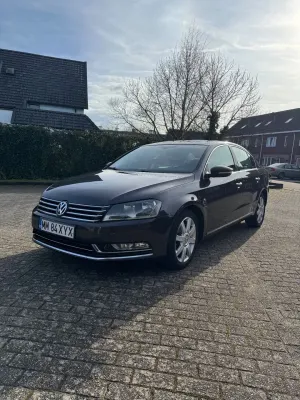 Volkswagen Passat B7 [2010 - 2014] 2.0 TDI BlueMotion Tehnology DSG Highline 2011