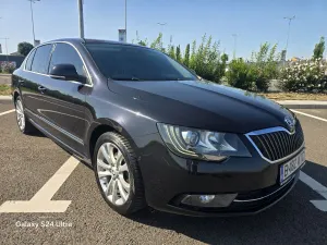 Skoda Superb II [2008 - 2015] 1.6 TDI Greenline Elegance 2013