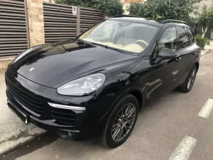 Porsche Cayenne 2016