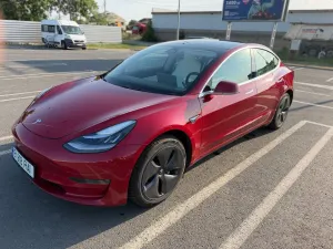 Tesla Model 3 Langstreckenbatterie Allradantrieb Dual Motor 2019