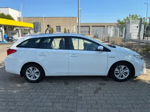 Toyota Auris II [2012 - 2018] 1.8 L VVT-i Luna 2014