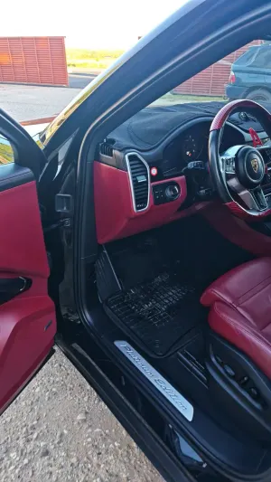 Porsche Cayenne Black Edition 2023