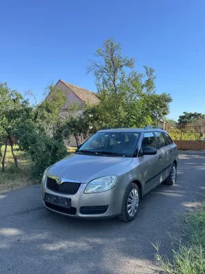 Skoda Fabia II [2007 - 2014] 1.2 HTP Active 2009