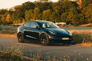 Tesla Model Y AWD Performance 2023