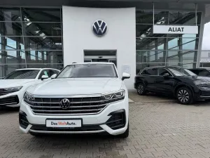 Volkswagen Touareg III [2018 - Prezent] 3.0 V6 TDI 4Motion DPF Automatik R-Line 2022