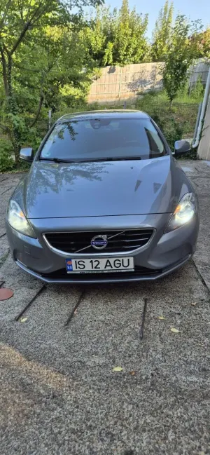Volvo V40 II [2012 - Prezent] D2 Momentum 2014