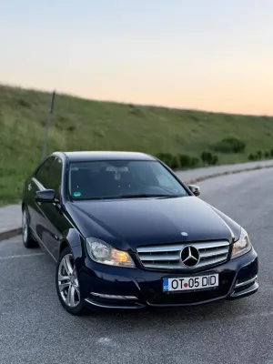 Mercedes-Benz C W204 [2007 - 2015] 180 CGI Automatik BlueEFFICIENCY Avantgarde 2011