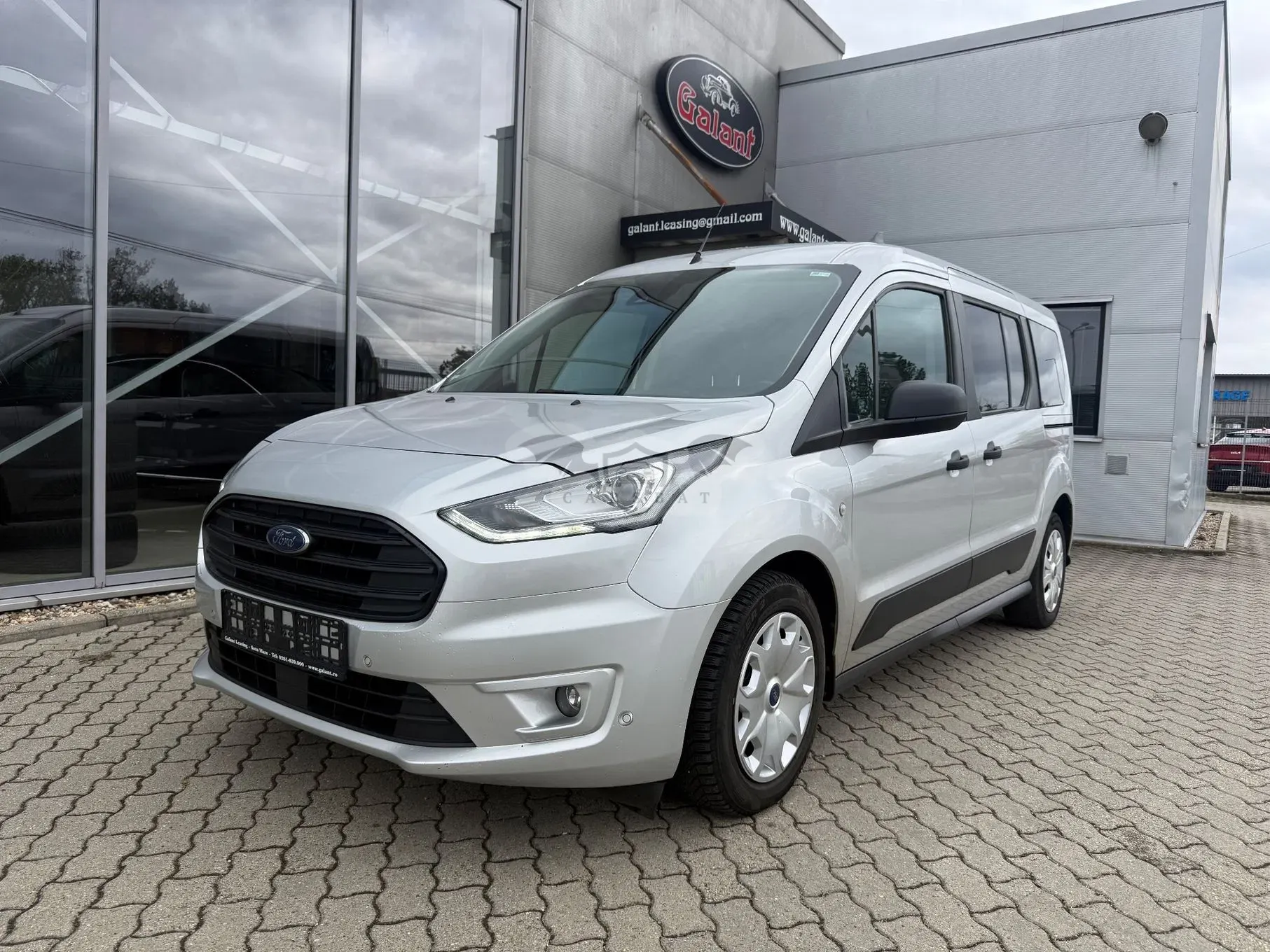 Ford Transit Connect 1.5 EcoBlue 120CP 6MT Kombi L2 Titanium 2022