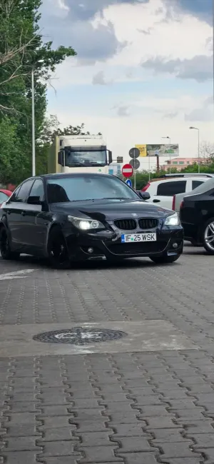 BMW 5 Series E60/E61 [2003 - 2010] 520i 2003