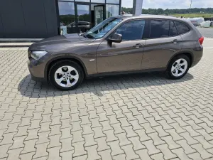 BMW X1 2011