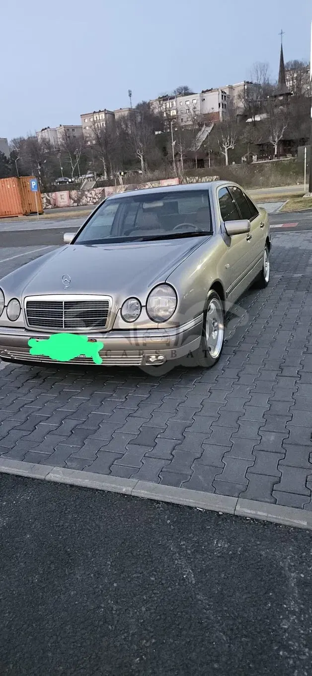 Mercedes-Benz E 1998