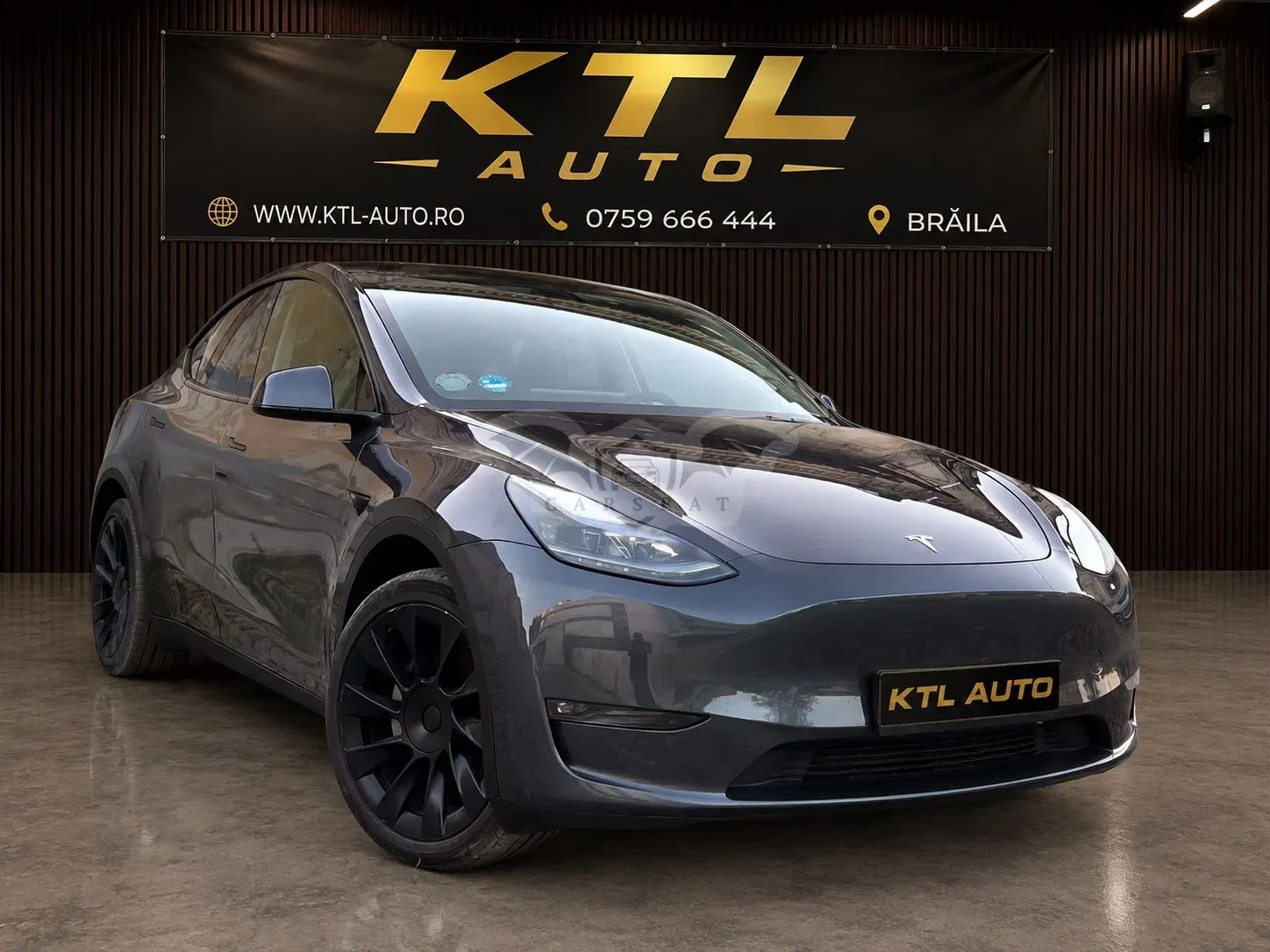Tesla Model Y Long Range Dual Motor AWD 2023
