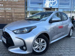 Toyota Yaris 1.5 VVT-i HSD Active 2025