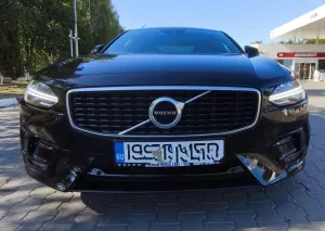 Volvo S90 D4 AWD Geartronic R Design 2019