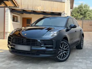 Porsche Macan Standard 2021