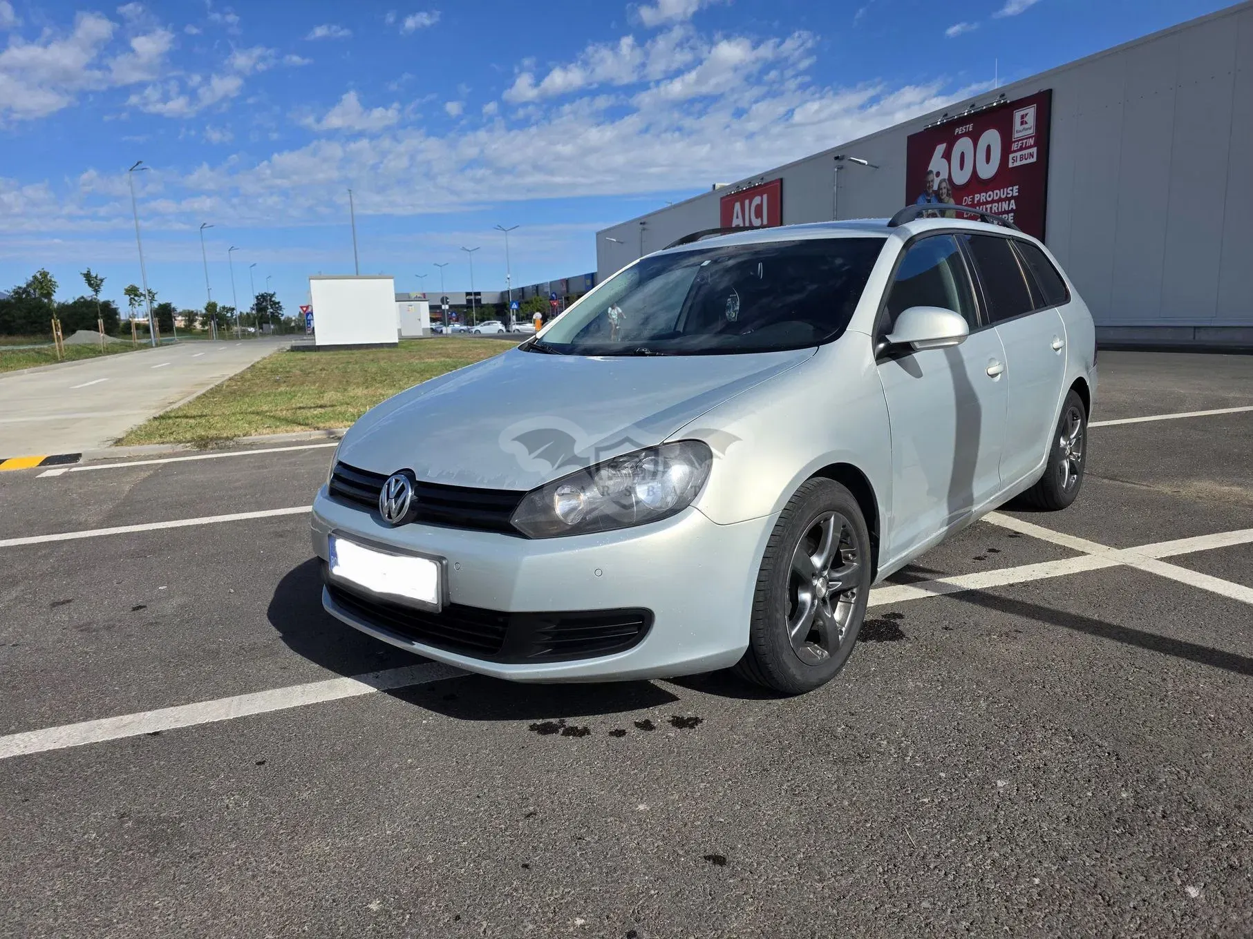 Volkswagen Golf 1.6 TDI DPF BlueMotion Technology Trendline 2011
