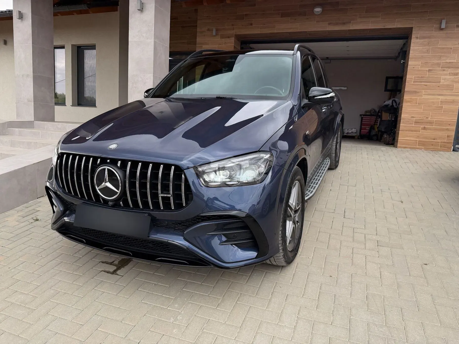 Mercedes-Benz GLE AMG 53 MHEV 4MATIC+ 2025