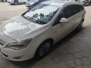 Opel Astra J [2009 - 2018] 1.7 CDTI Sport 2012