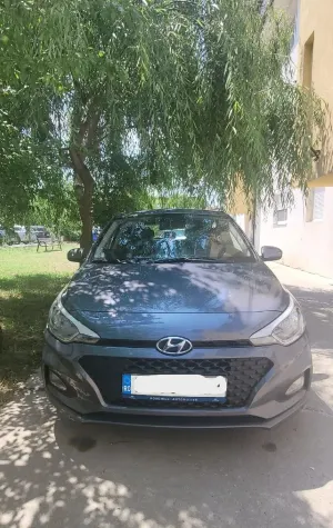 Hyundai i20 II [2014 - 2020] 1.25 84CP M/T Comfort 2018