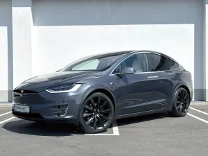 Tesla Model X 2018