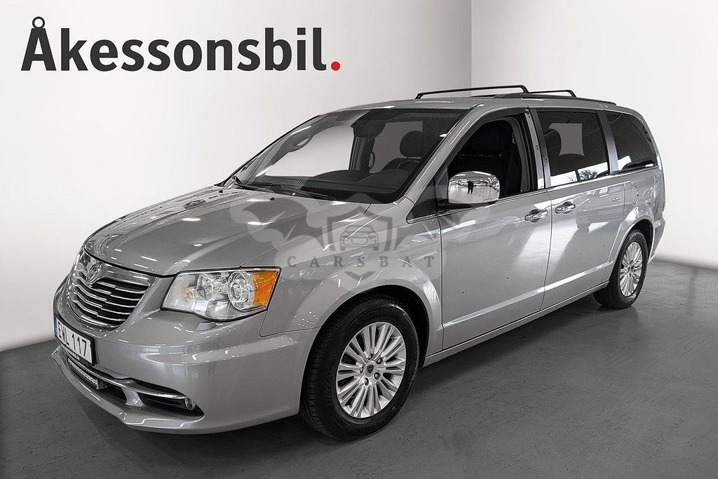 Lancia Voyager 2015