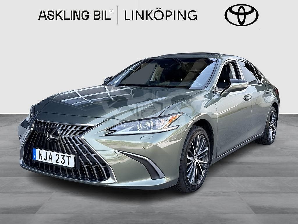 Lexus ES 2023
