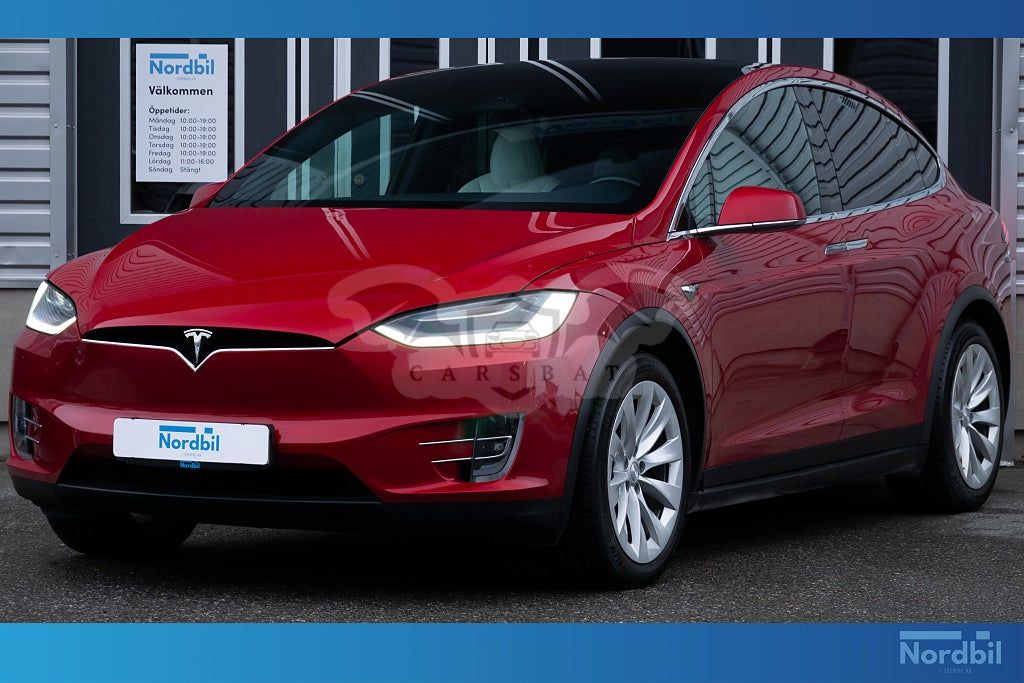 Tesla Model X 2020