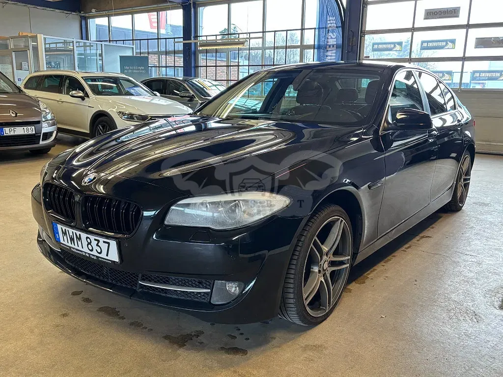 BMW 5 Series 520 2012