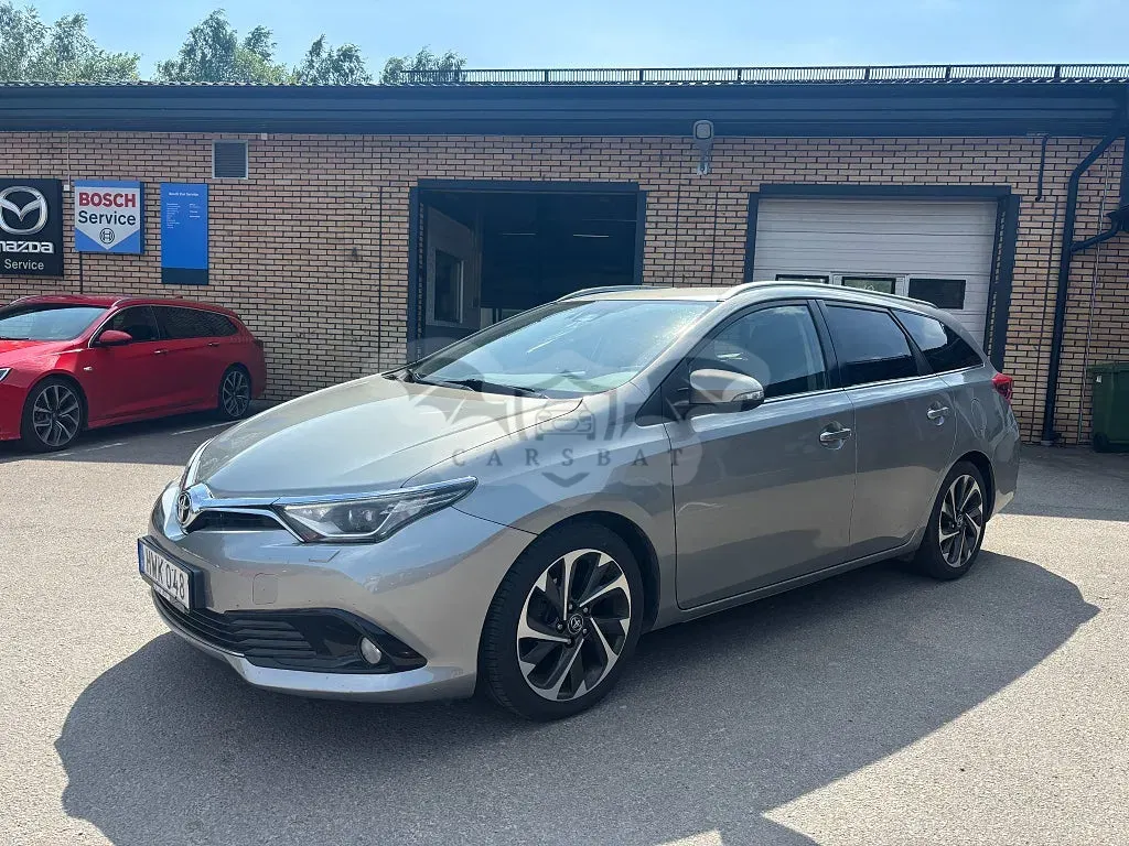 Toyota Auris 2015