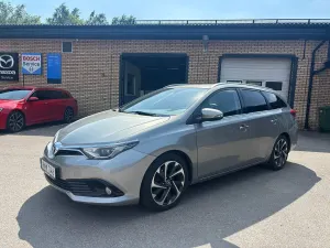 Toyota Auris 2015