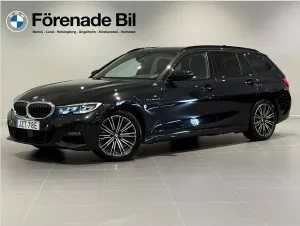 BMW 3 Series 330e 2021