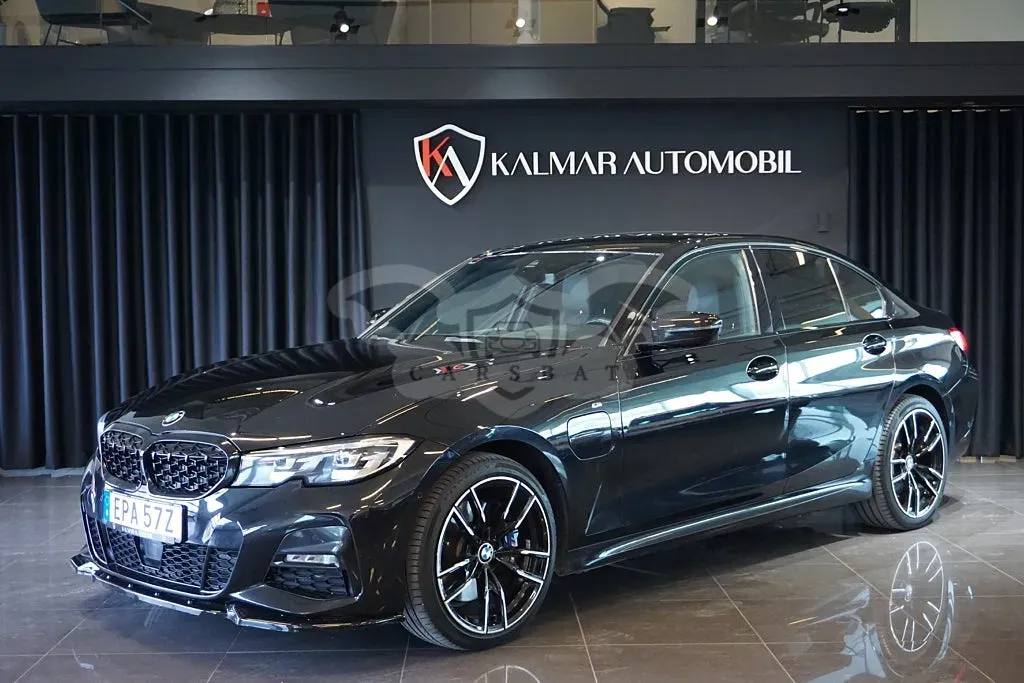 BMW 3 Series 330e 2020