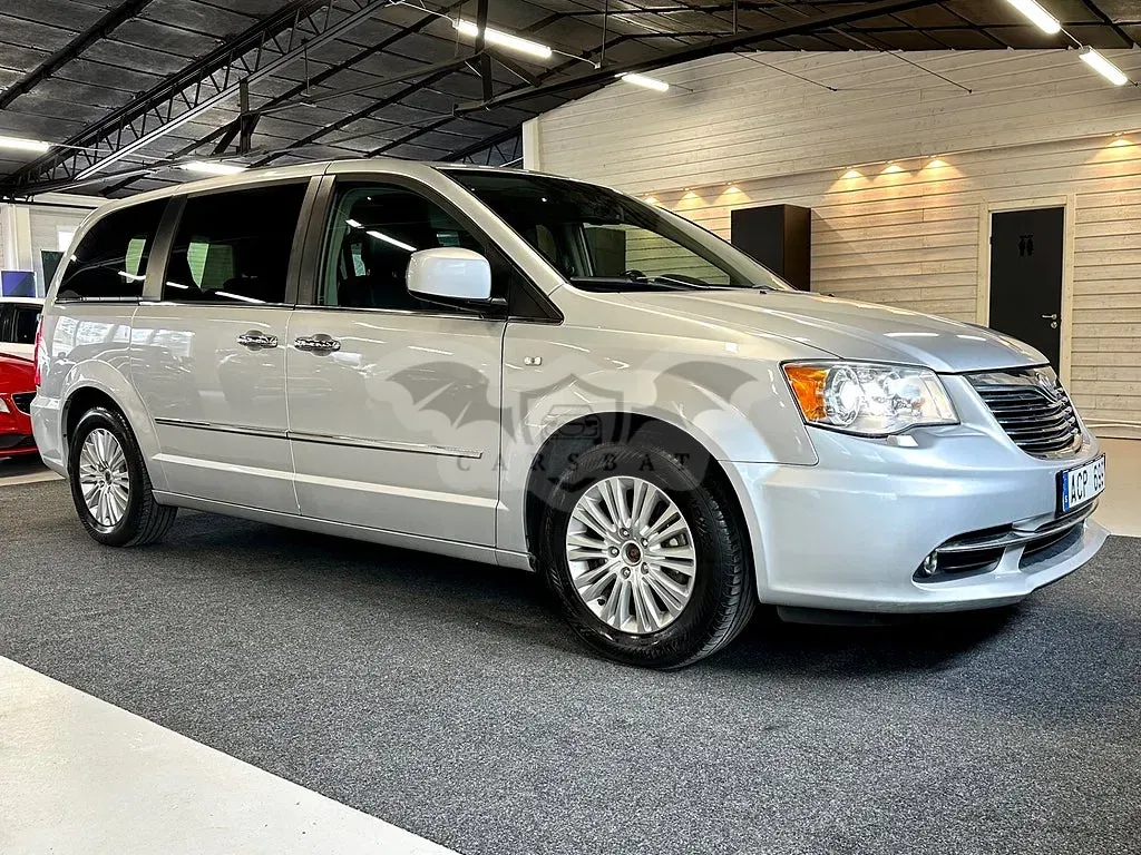 Lancia Voyager 2012