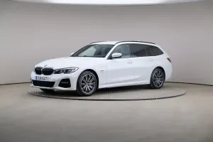 BMW 3 Series 330e 2022