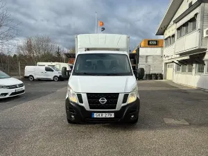 Nissan NV400 2019
