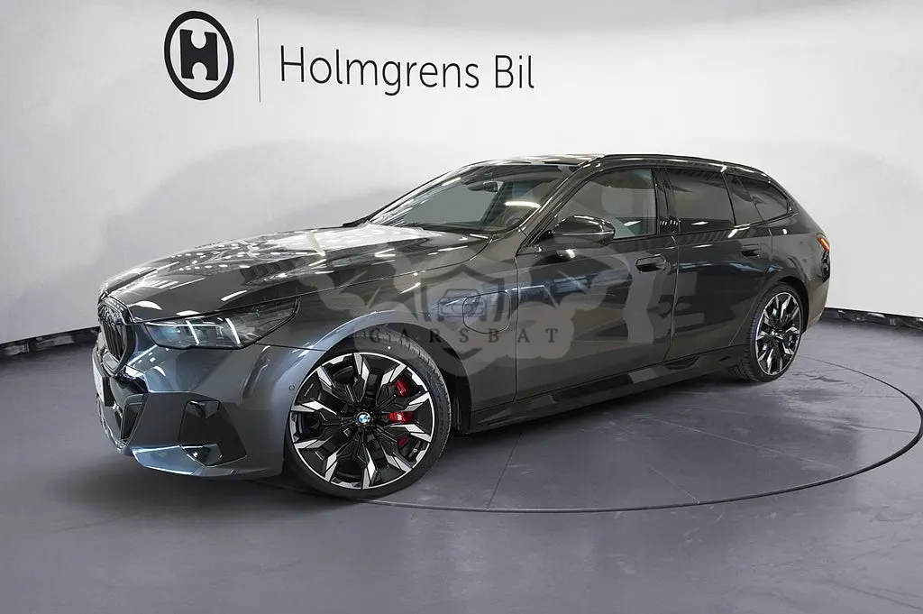 BMW 5 Series 550 2026
