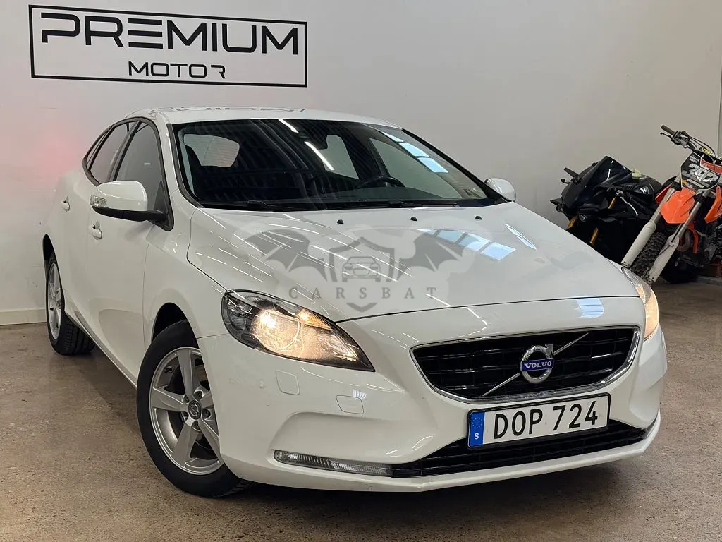 Volvo V40 2015