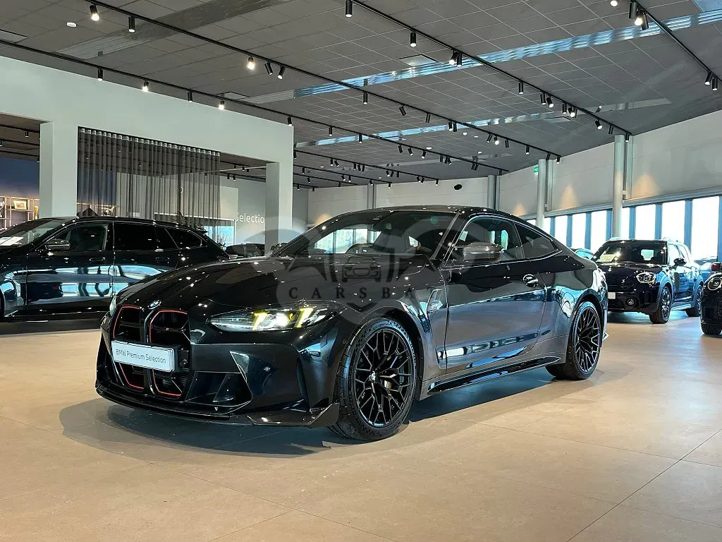 BMW M4 2025