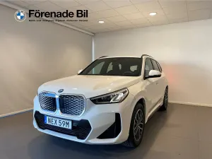 BMW iX1 2025