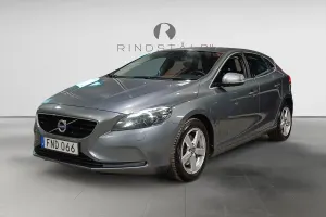 Volvo V40 2015